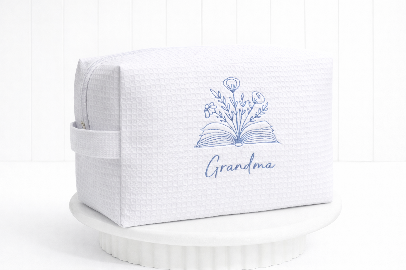 Personalized, custom White Waffle Make Up Bag, mama birthday gifts, mum gifts , grandma gifts, book lover gifts